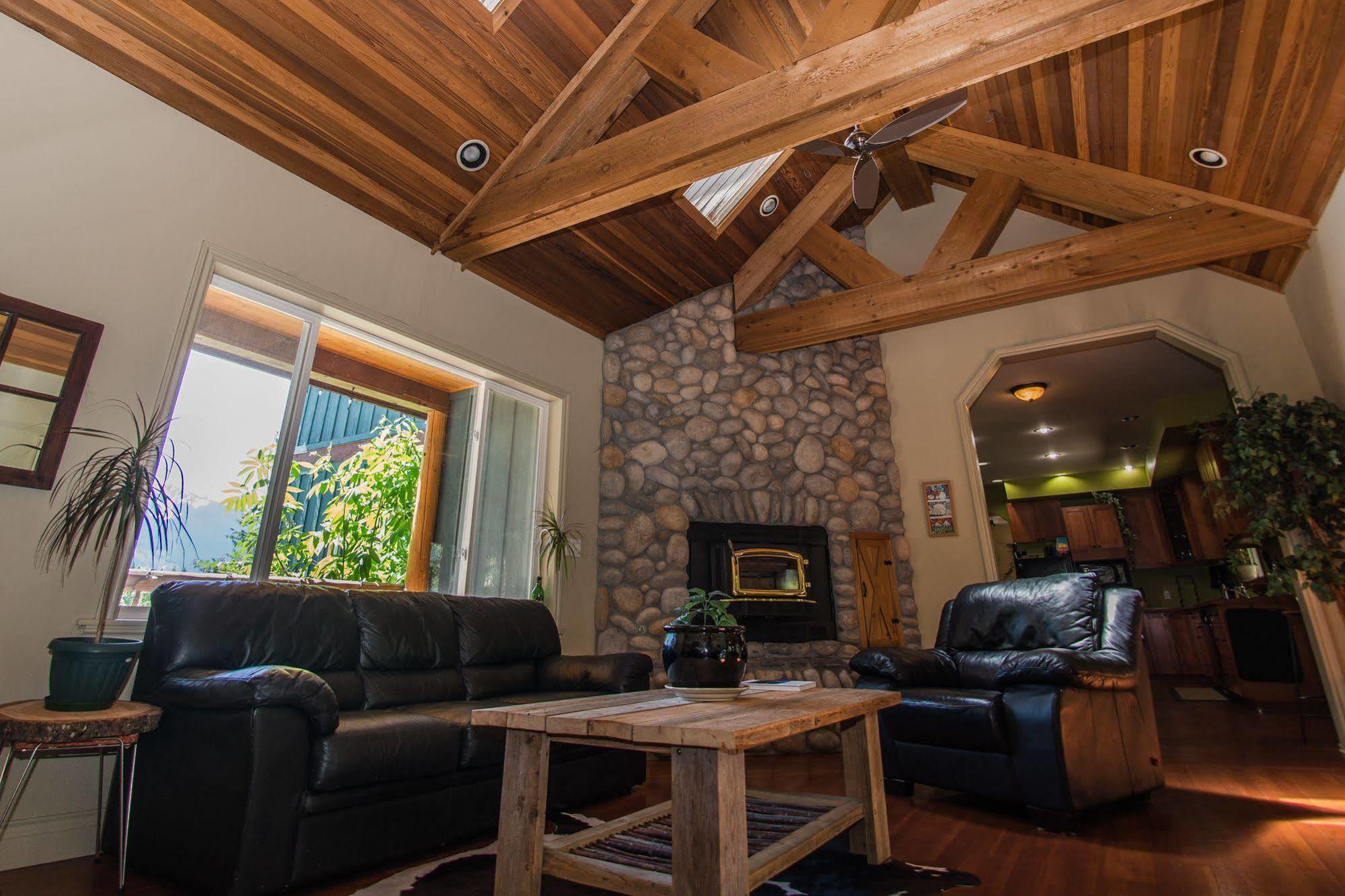 Sweetwater Lane Farm Villa Mount Currie Exterior photo